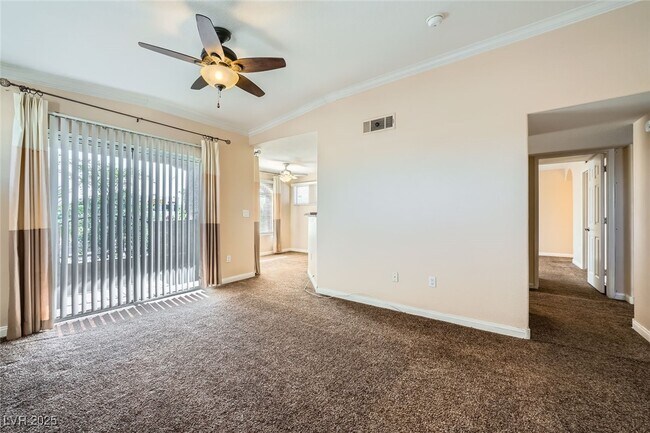 Photo - 4400 S Jones Blvd Unit 2007