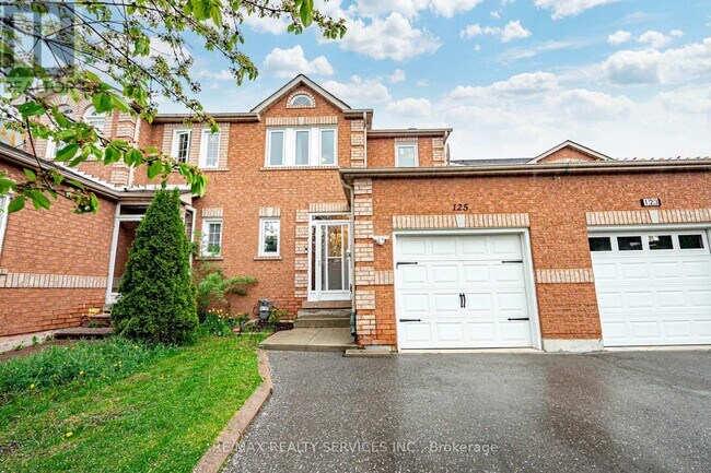 Photo - 125 Lent Crescent