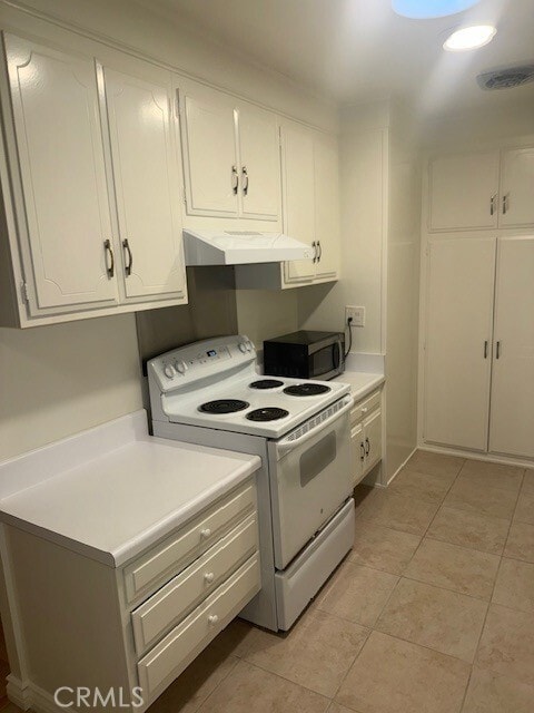 Photo - 2210 Via Mariposa E