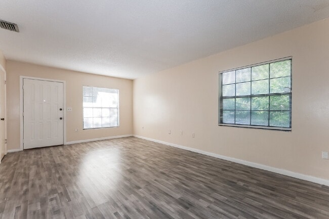 Photo - 620 Emerald Ave Unit 1