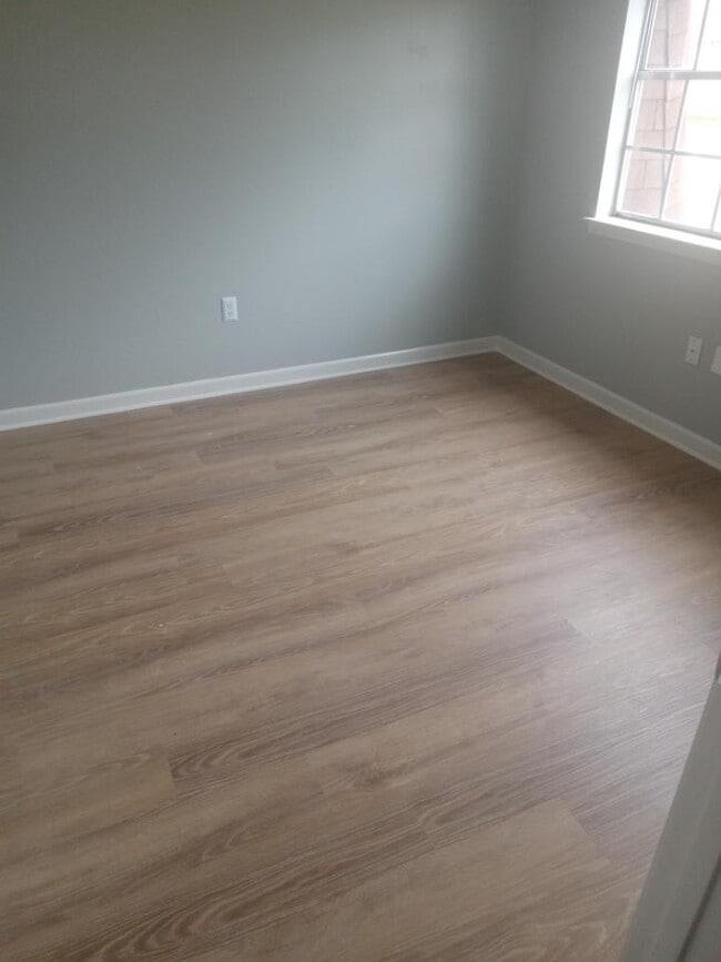 Photo - Pirate Cove Apartments 9-16