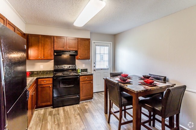 Kitchen 2/2 Renovated