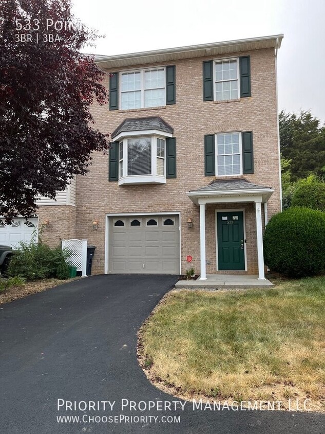 Photo - 533 Pointe Dr-