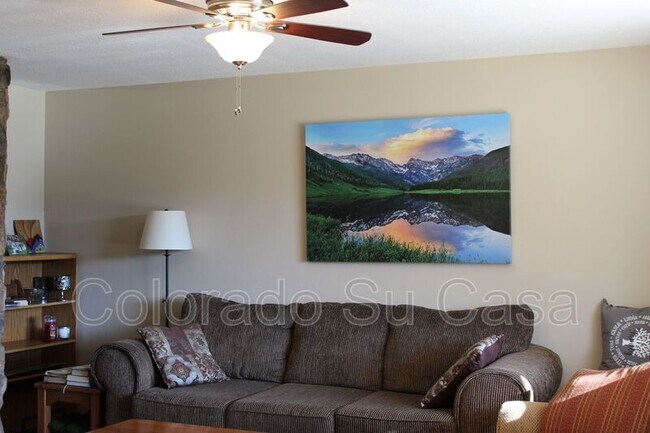 Photo - 360 W Rockrimmon Blvd