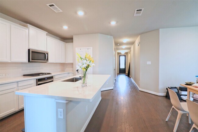 Photo - 145 Sunray Creek Dr