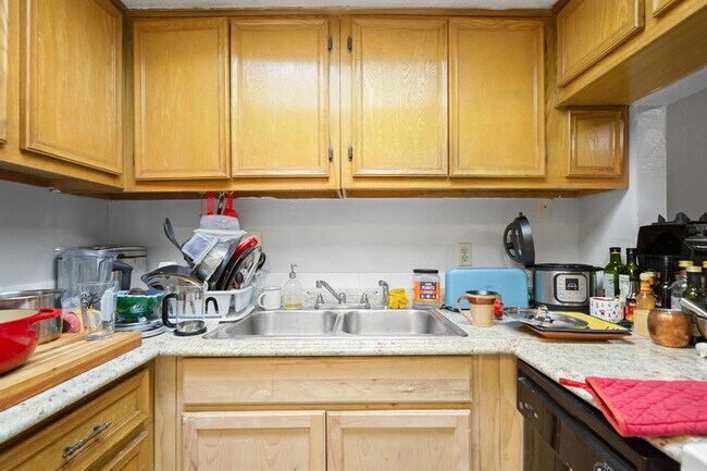 Photo - 3506 Speedway Unit 104