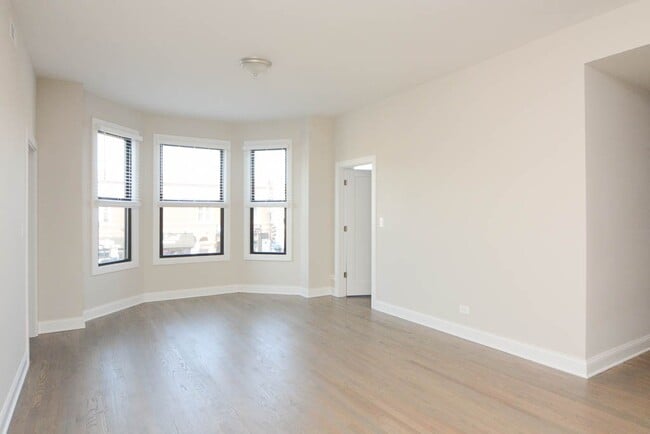 Photo - 3405 W Fullerton Ave Unit A06W