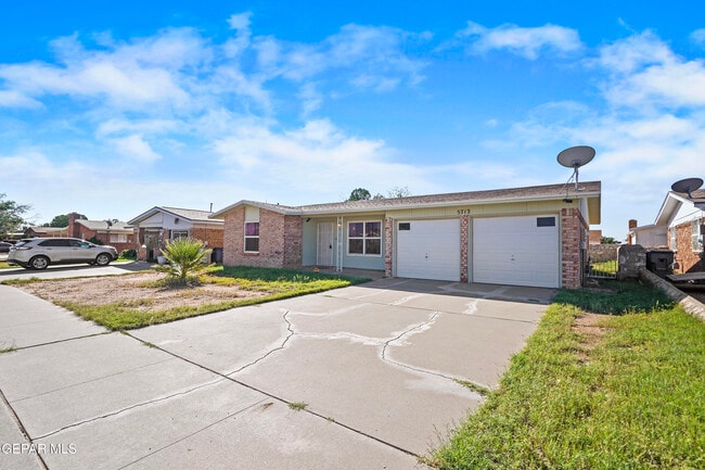 Photo - 5712 Longview Dr