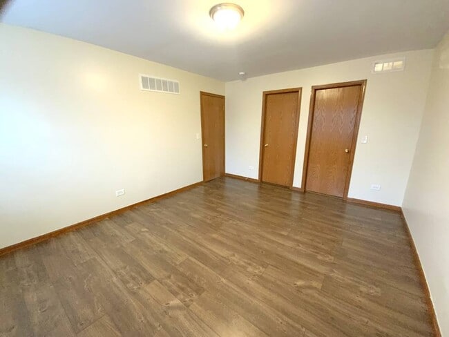 Photo - 154 Wedgeport Ct