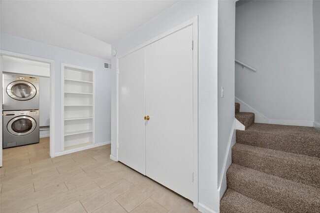 Photo - 6201 Ranchester Dr Unit True