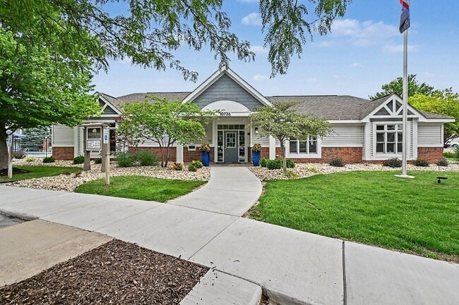Brentwood Park Apartments