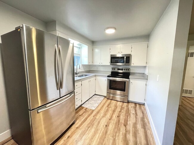 Photo - 1-Bedroom Condo in Salt Lake City – Available February 1st! Unit B