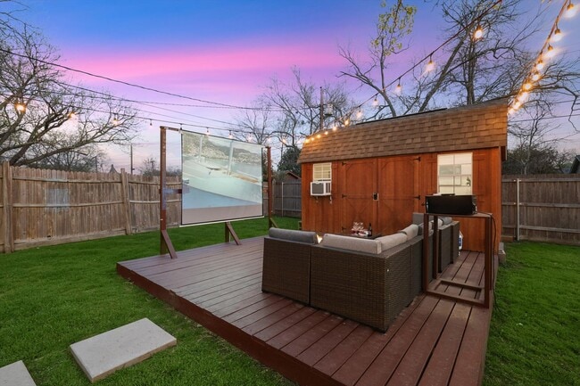 Photo - 530 E Tyler St