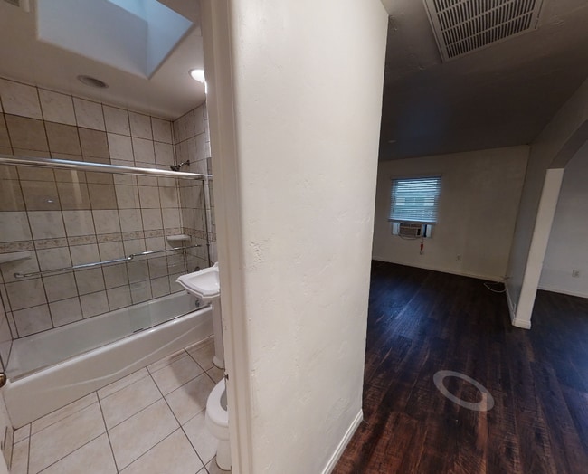 Photo - 4794 63rd St