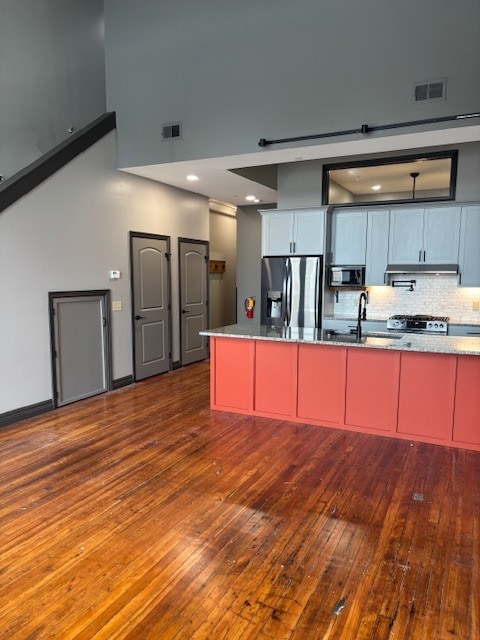 Kitchen Area - 715 Jefferson Ave Unit 53