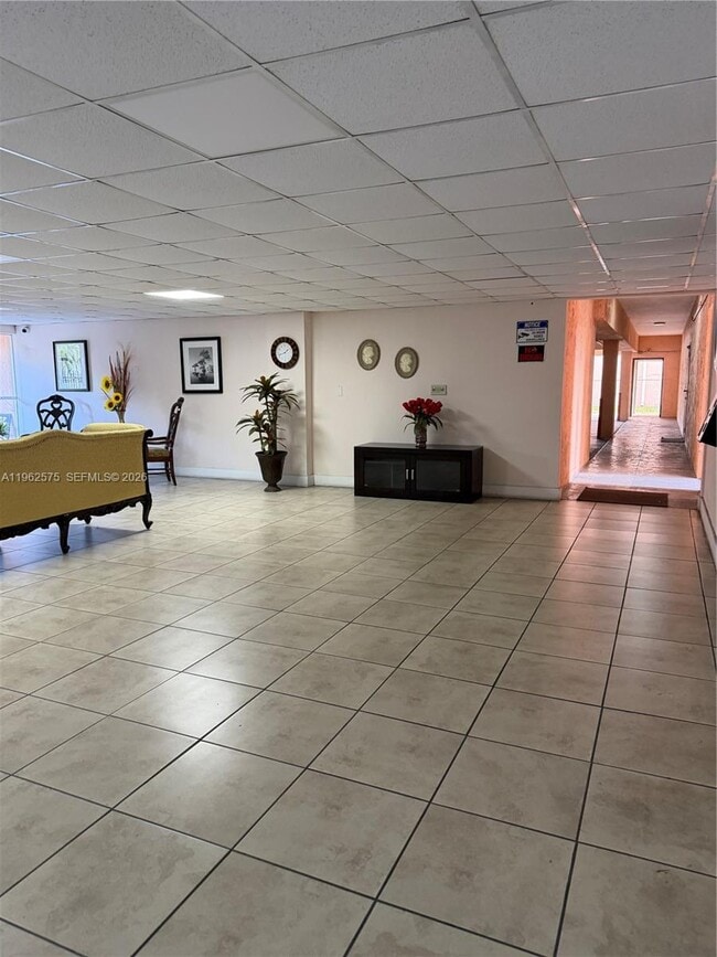 Photo - 6190 W 19th Ave Unidad 303