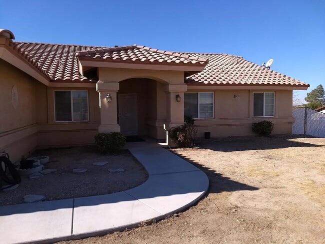 Photo - 16420 Los Cedros Rd