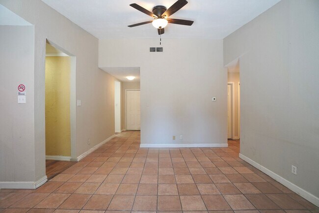 6705 Rockridge Ct