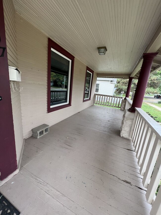 Photo - Spacious 4 Bedroom, 2 Bathroom Home