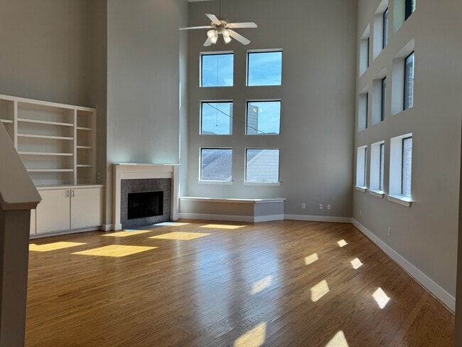 Photo - 9716 Linkmeadow Ln