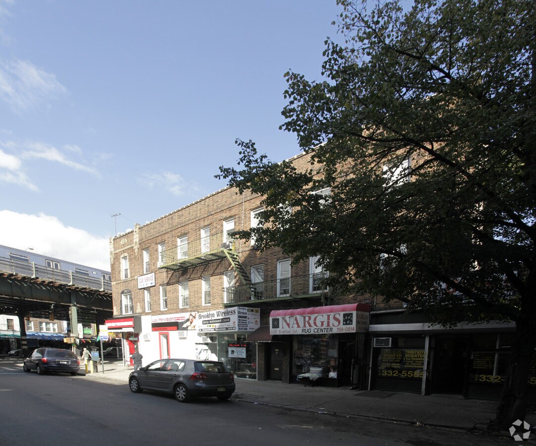 Photo - 302 Brighton Beach Ave