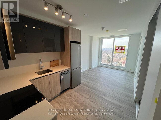 Photo - 3100 Keele St Unit 1102