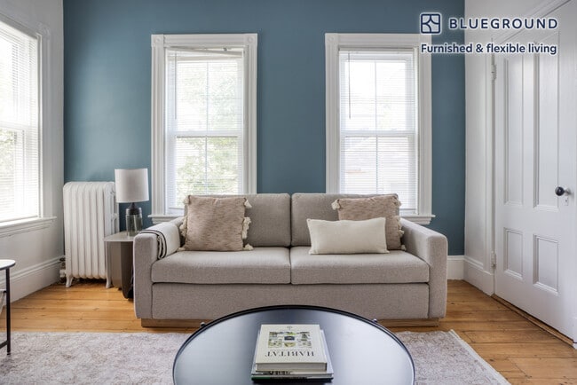 Photo - 32 Healey St Unidad FL2-ID646