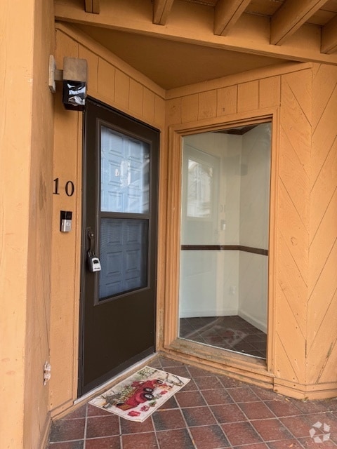 Building Photo - 310 74th Ave N Rental