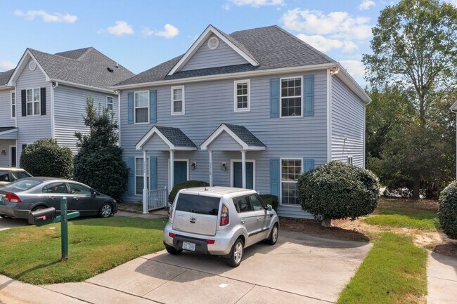 Photo - 2 Bedroom Townhome in Raleigh