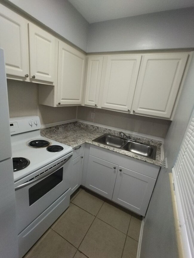 Photo - 419 Pineapple St Unit A