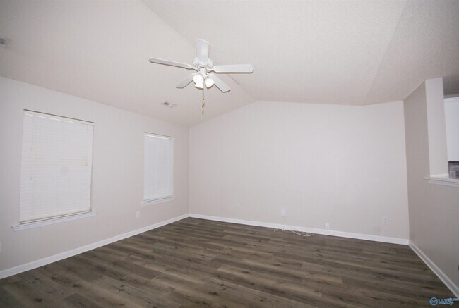 Photo - 109 Sandy Hollow Dr NW