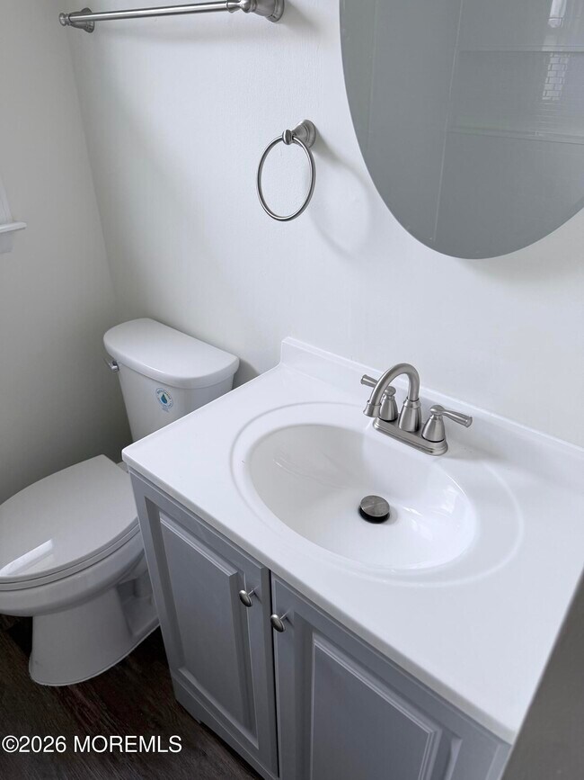 Photo - 90 Barbados Dr S