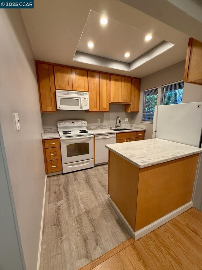 Photo - 2061 Vanderslice Ave