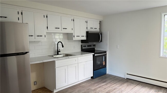 Photo - 130 Sanders Rd