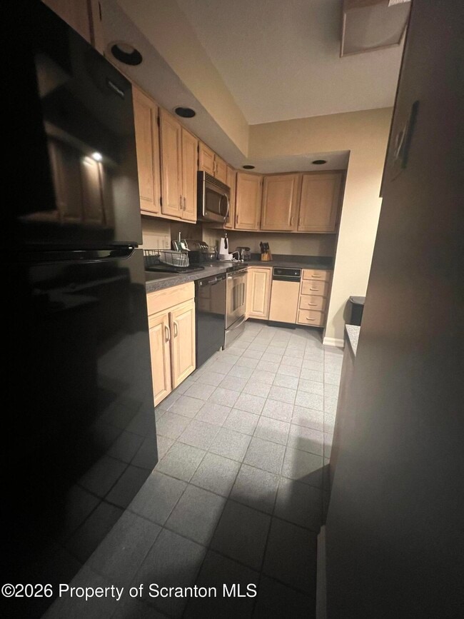 Photo - 220 Linden St