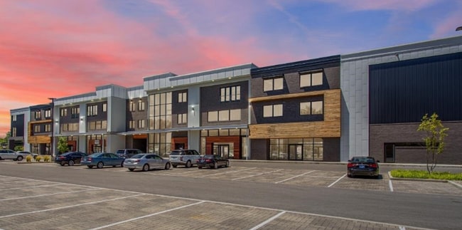 Building Photo - The Icon - Suite 305