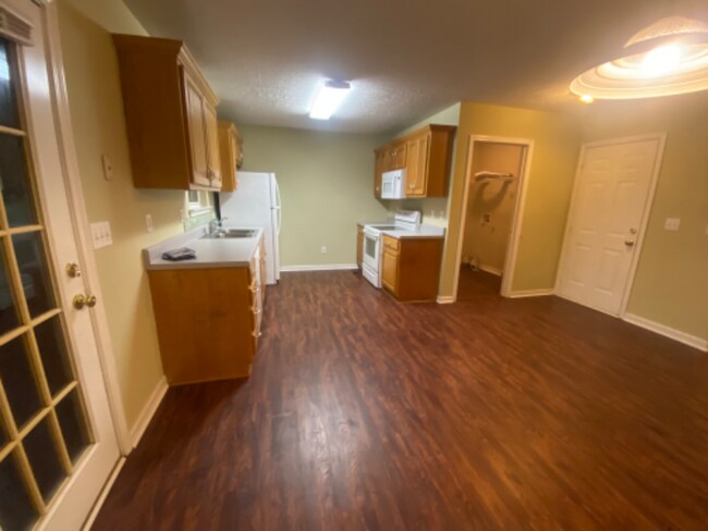 Photo - 159 Fox Creek Ct