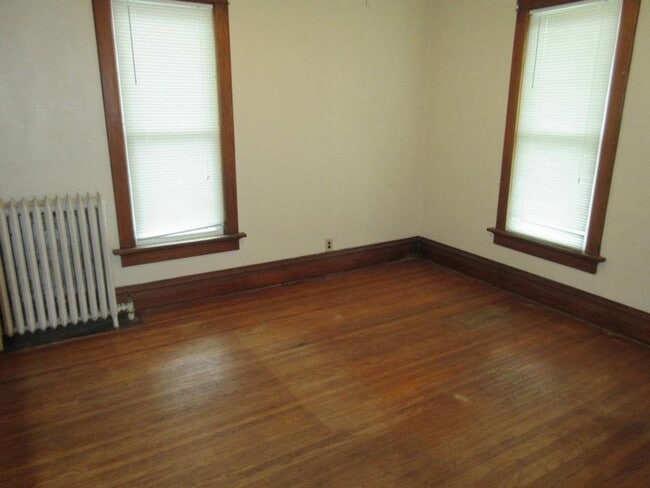 Photo - 3 Bedroom 1 Bathroom Duplex