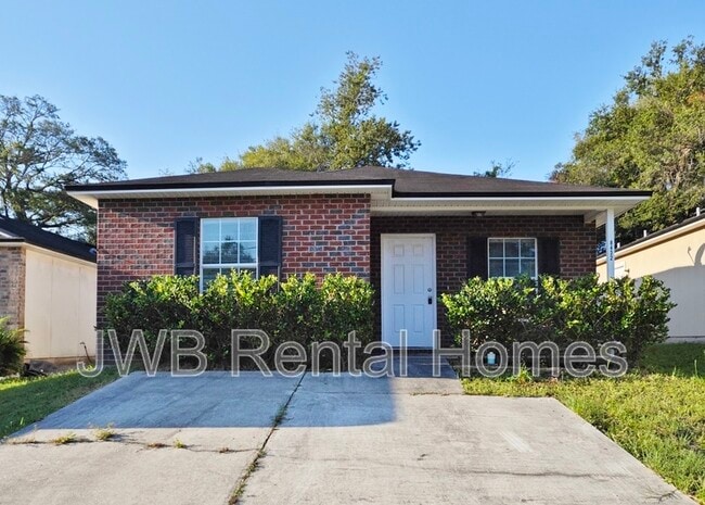 Building Photo - 8432 Jasper Ave