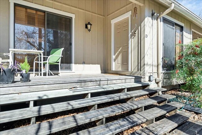 Photo - 2904 Pearl St