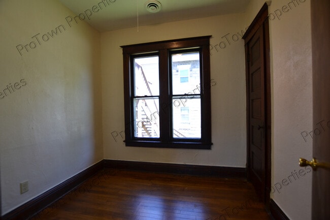 Photo - 835 N Broadway St Unit #2