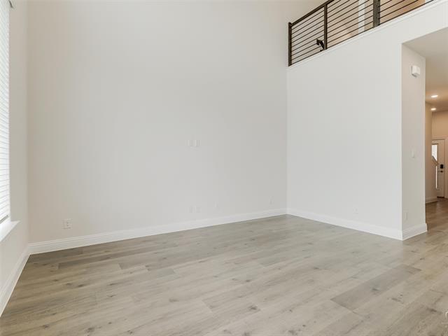 Photo - 1506 Lake District Dr