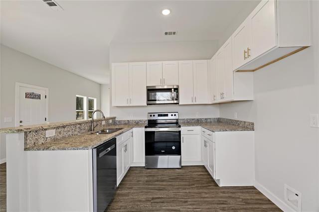 Photo - 1411 10th St NE