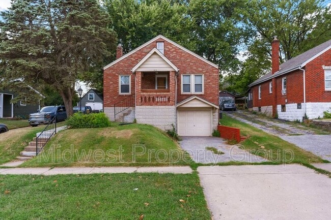 Photo - 3417 Eminence Blvd