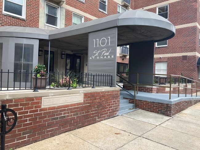 Building Photo - One-Bedroom Mt. Vernon Condo in St. Paul A...
