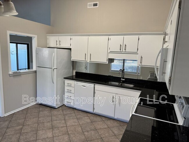 Photo - 1739 River Front Dr