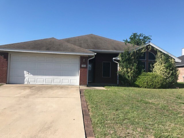 Photo - 2202 Amethyst Dr