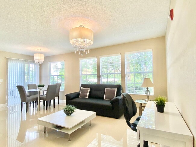Building Photo - 11520 Westwood Blvd Rental