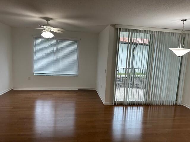 Photo - 401 Villa Cir