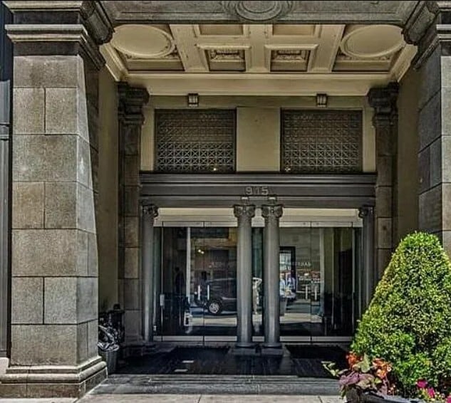 Photo - 915 Olive St Townhome